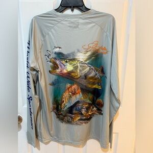 WWS Gray Long Sleeve Sun Fishing shirt with Vibrant Fish Design LNWOT!